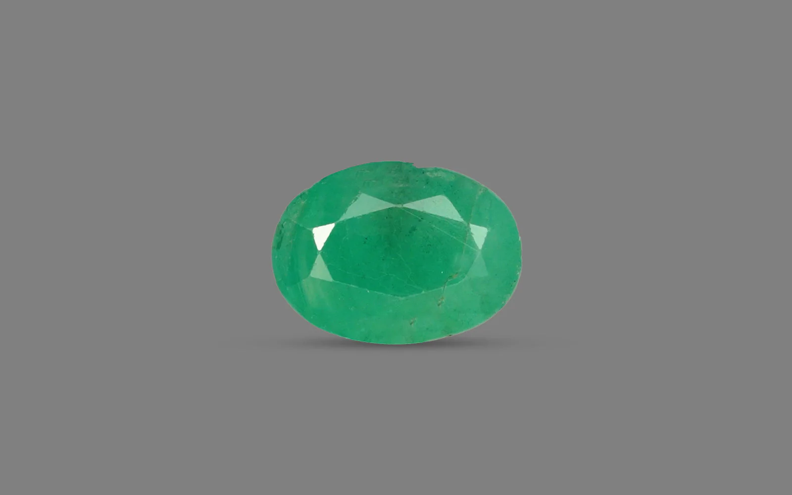 Emerald (Panna) – 4.1 Carat / 4.5 Ratti [GM09608]
