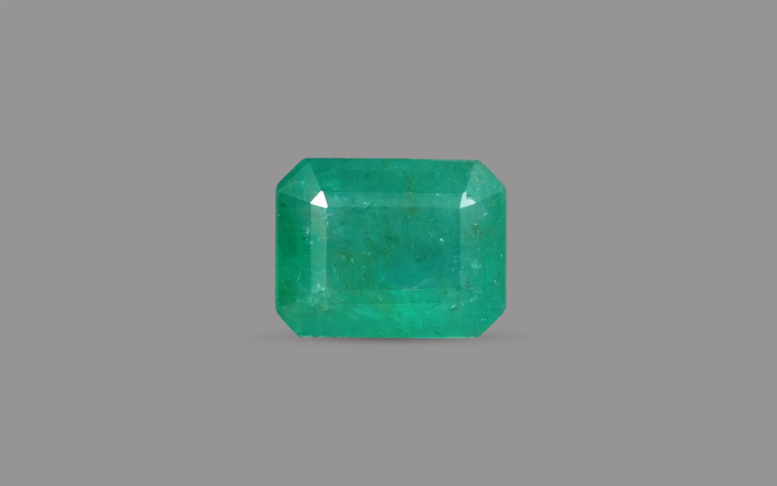 Emerald (Panna) – 3.57 Carat / 3.9 Ratti [GM09856]