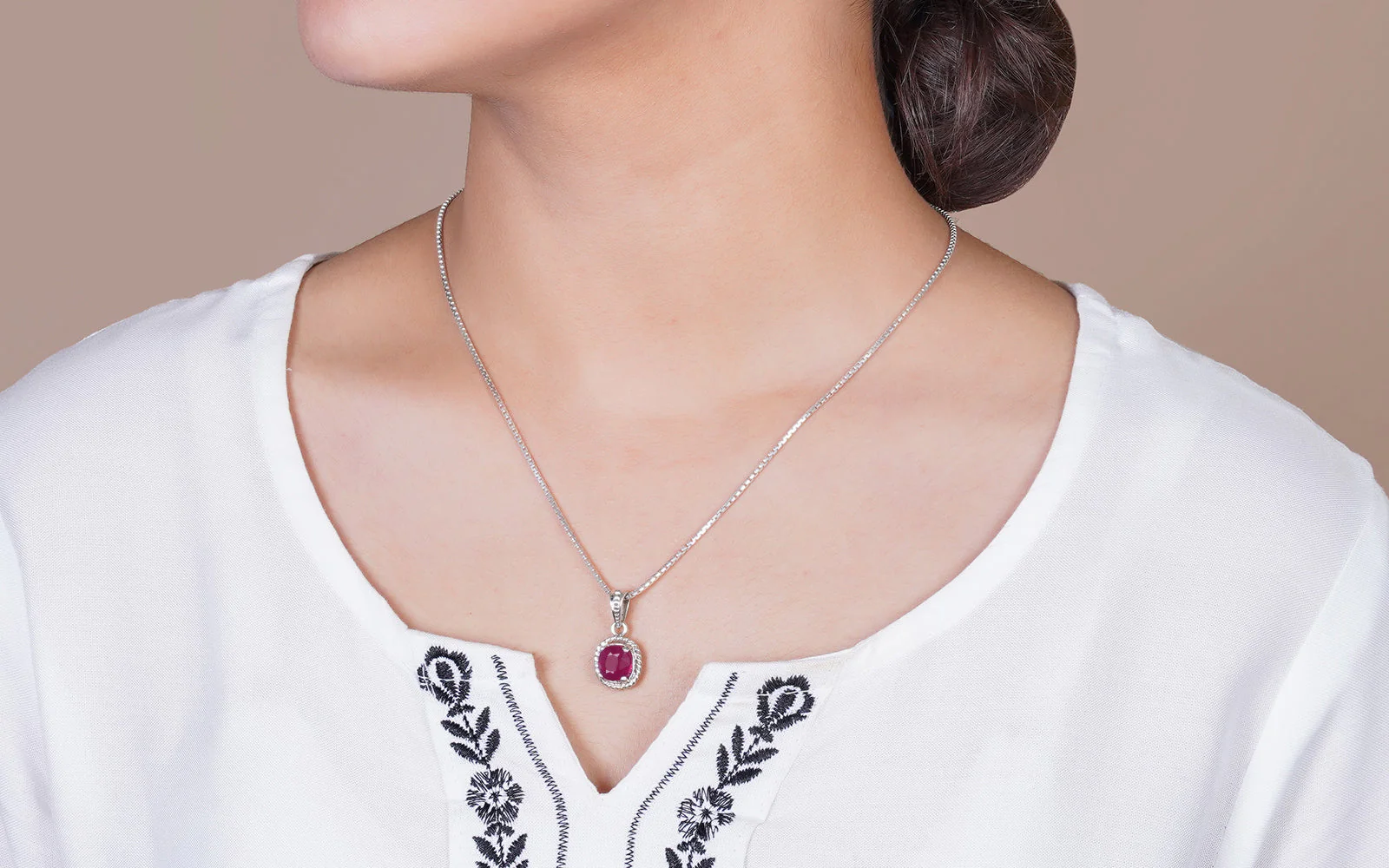 Glass Filled Ruby Pendant – 5.21 Carat / 5.7 Ratti [GM02707] - Image 3