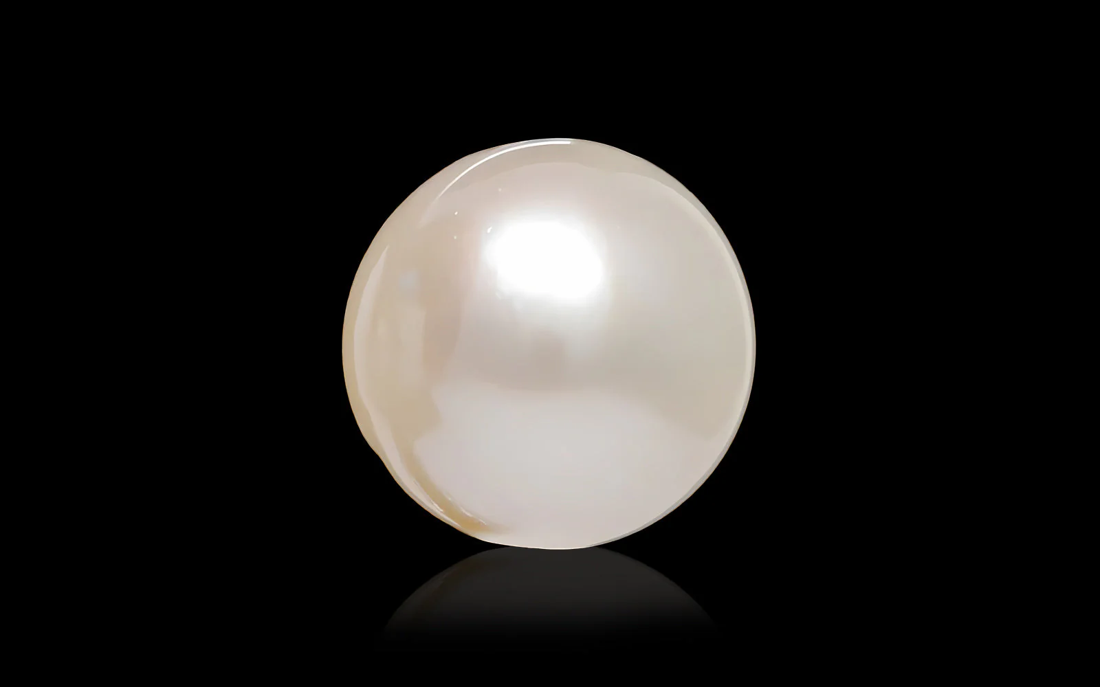 Pearl (Moti) – 5.05 Carat / 5.6 Ratti [GM09684]