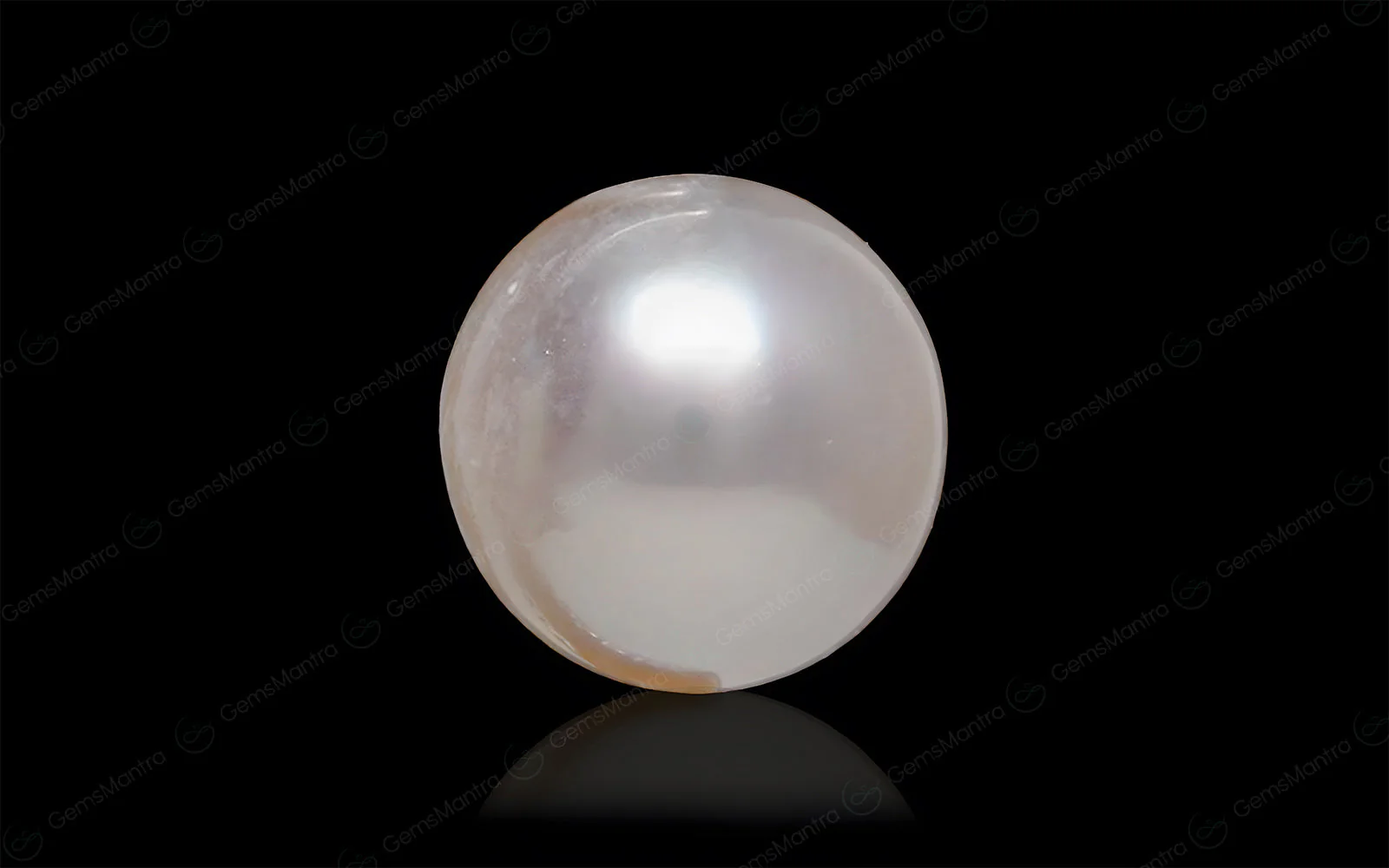Pearl (Moti) – 5.35 Carat / 5.9 Ratti [GM09689]