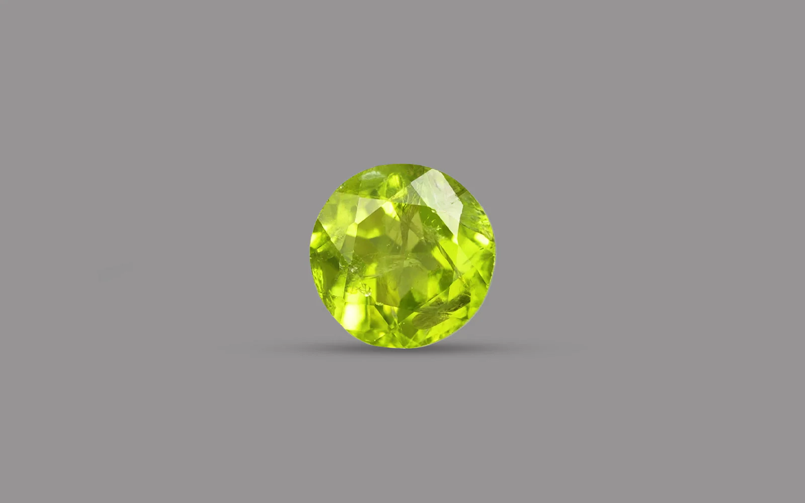 Peridot – 5.82 Carat / 6.4 Ratti [GM09812]
