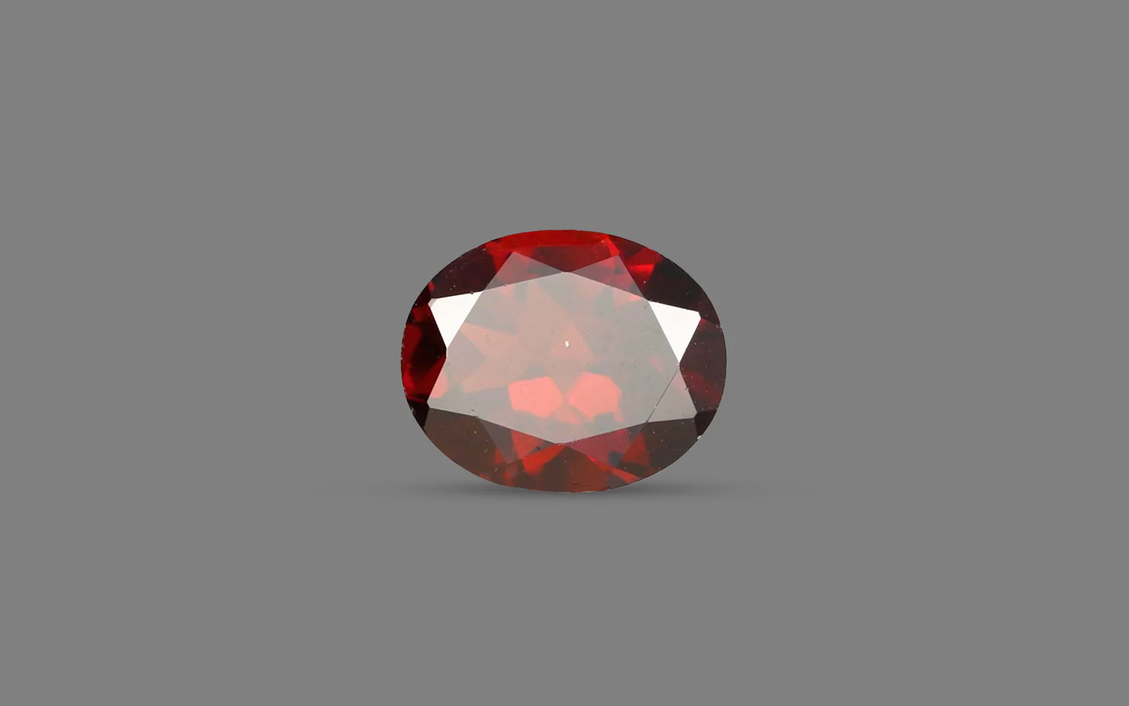 Red Garnet – 3.84 Carat / 4.2 Ratti [GM09893]
