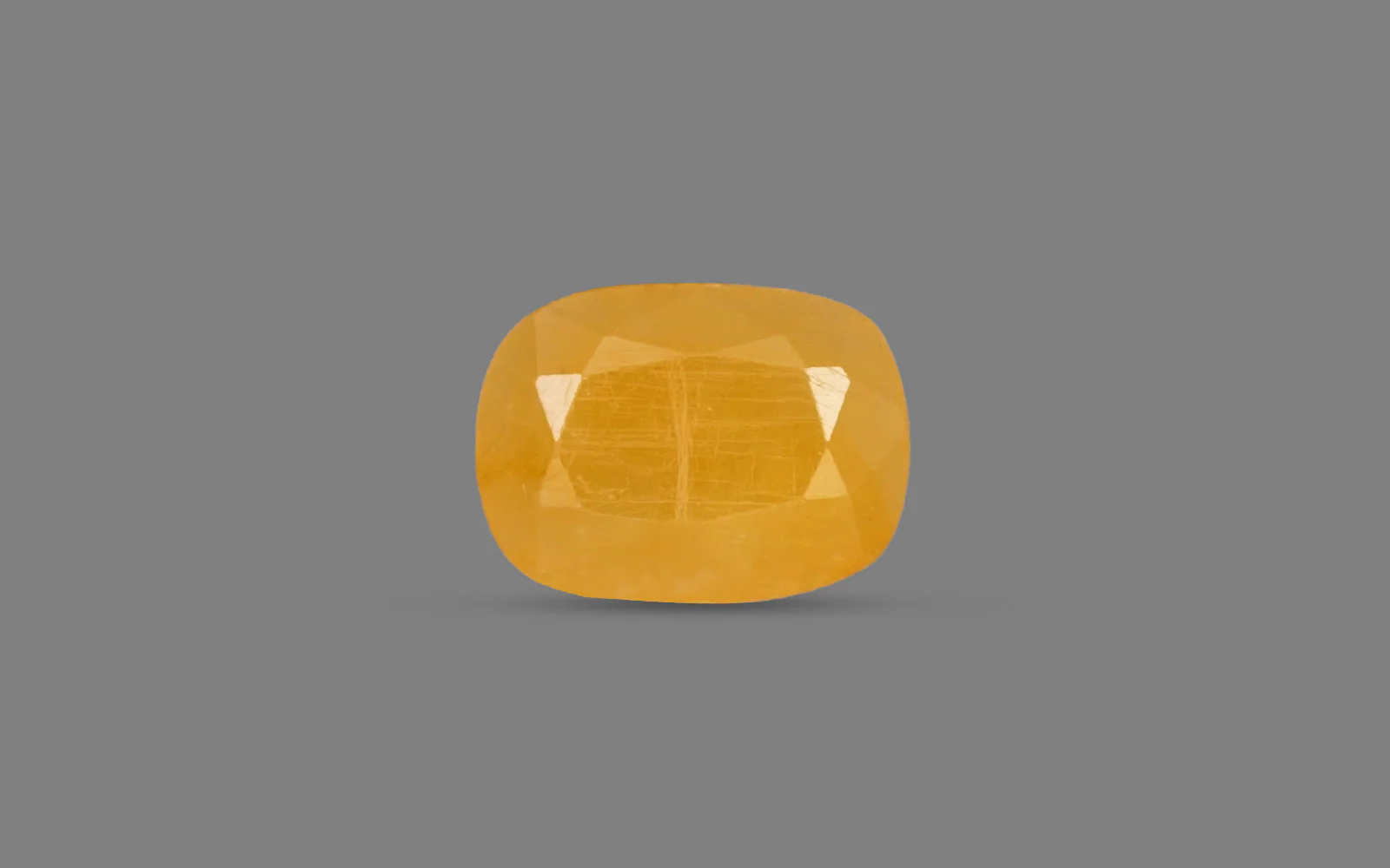 Yellow Sapphire (Pukhraj) – 7.38 Carat / 8.1 Ratti [GM09996]