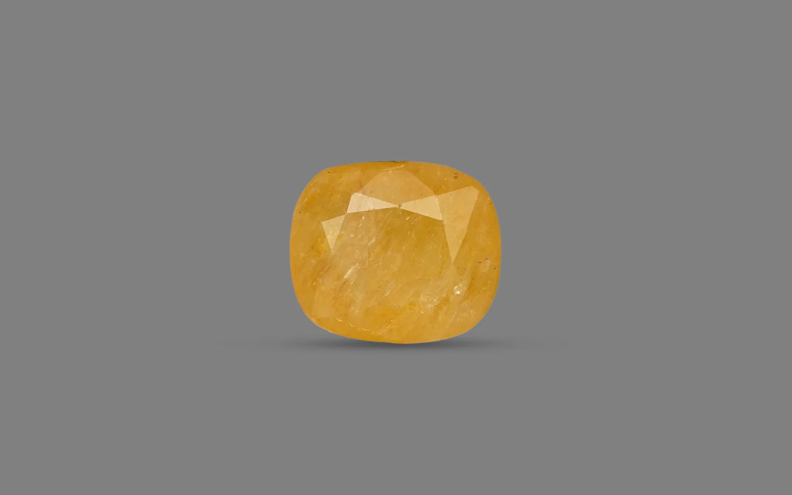 Yellow Sapphire (Pukhraj) – 7.73 Carat / 8.5 Ratti [GM10012]